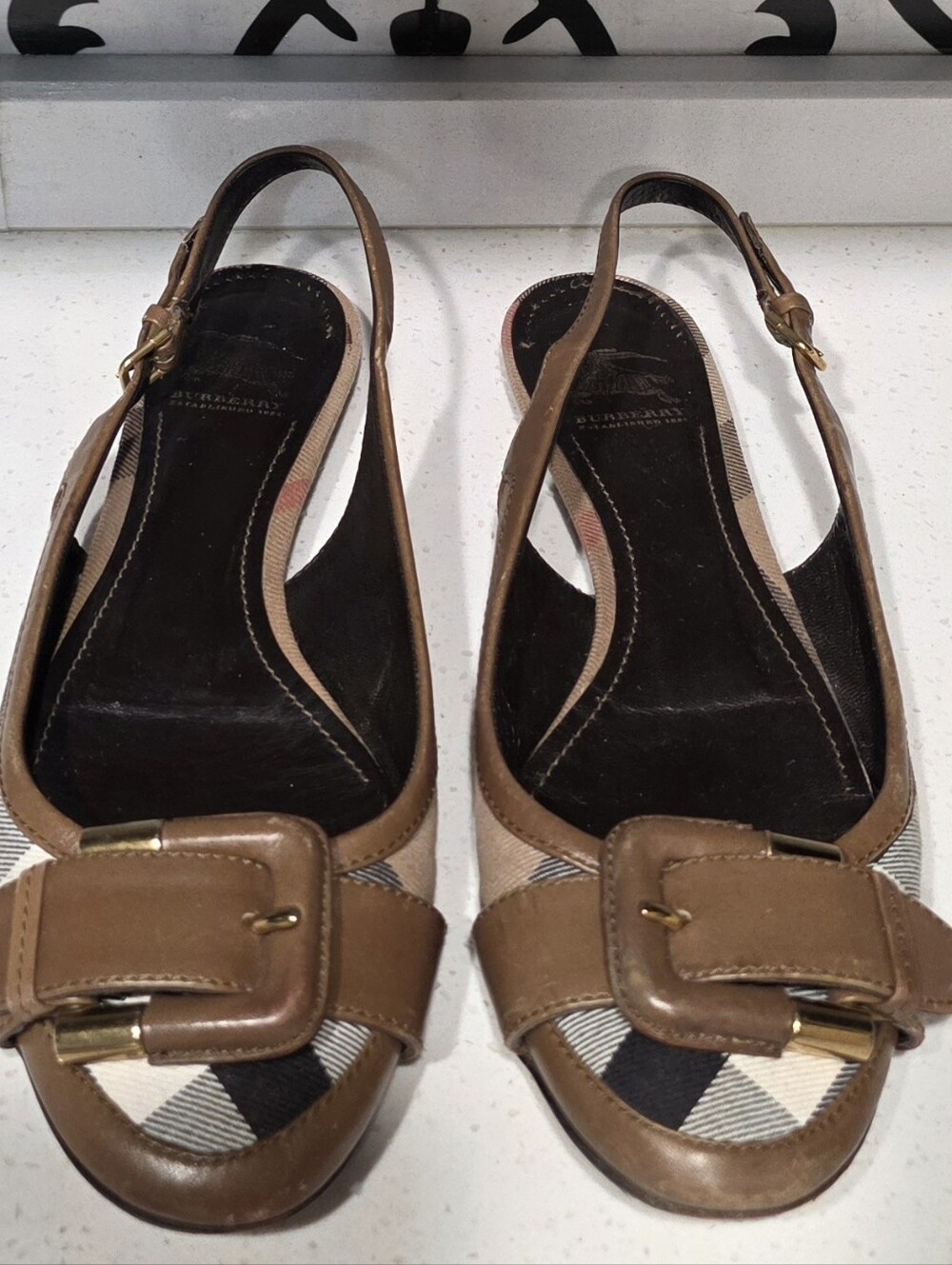Burberry Brown Leather & Check Slingback Flats with Buckle Sz 8.5